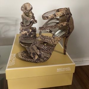 Michael Kors sz 8.5